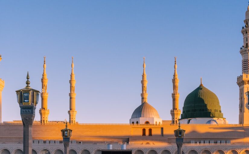 Tajdar-e-Haram Naat Lyrics - Islamic Naat in Urdu with English Translation